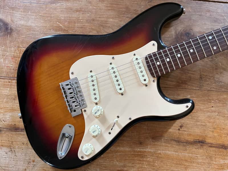 Eagle Japan Stratocaster 1996 - Sunburst image 1