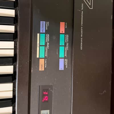 Yamaha DX7 digital fm synthesizer image 5