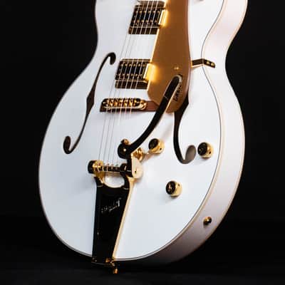 Gretsch G5422TG Electromatic Classic Hollow Body, Laurel FB, Snowcrest White image 2