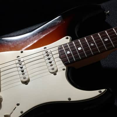 FENDER CUSTOM SHOP Time Machine Series 1969 Stratocaster Closet Classic 3-Tone Sunburst [R38720] (03/30) image 2