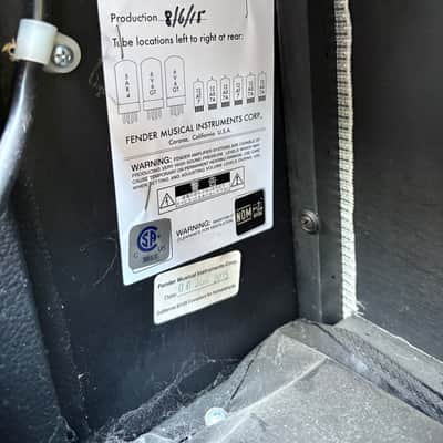Fender '68 Custom Deluxe Reverb 2-Channel 22-Watt 1x12" Guitar Combo 2013 - Present - Black Tube Amp Clean Low Hours image 9