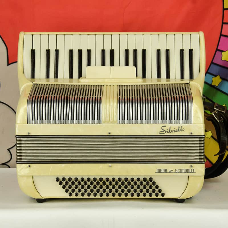 Used Scandalli Silvietto Student Accordion with Case image 1