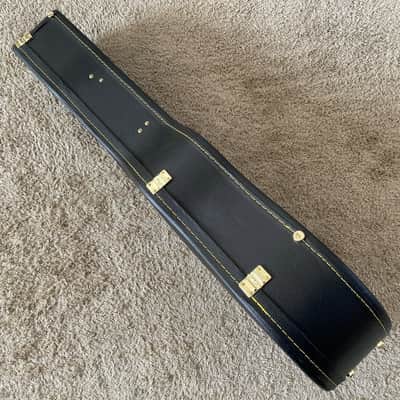 Guild 41 Inch Acoustic Guitar Hard Case, Black Velvet Interior image 17