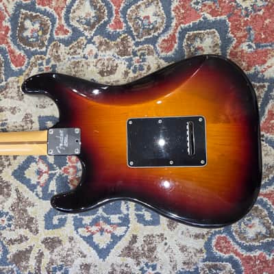 Used Fender American Stratocaster 3 color burst maple 2016 image 3