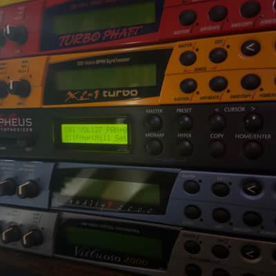 E-MU Morpheus Z-Plane Synthesizer 1993 + 3 Rare Rom Cards (Exclusive & Excellent)