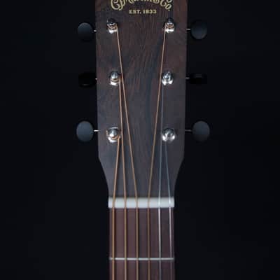 Martin 000JR-E Junior Acoustic Electric, Sapele image 9