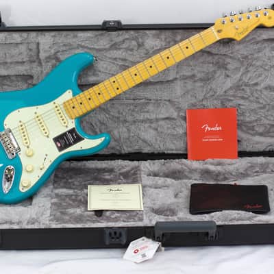 Fender  American Professional II Stratocaster  2023 - Miami Blue image 1