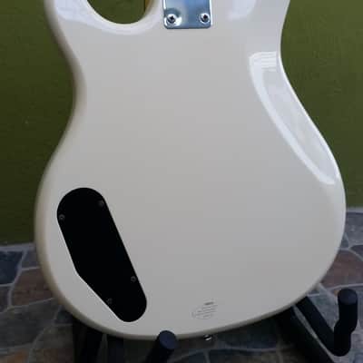 Rare vintage Yamaha BB200 bass guitar in white finish image 5
