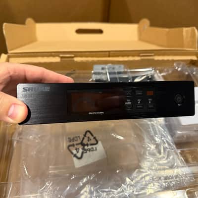 Shure QLDX4 Digital Wireless Receiver 572-616 MHz J50A image 2