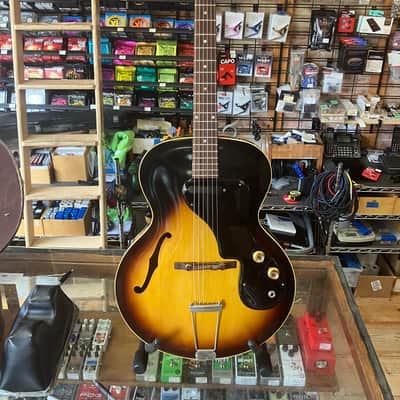 Gibson ES-120T 1961 - 1972 - Sunburst image 1