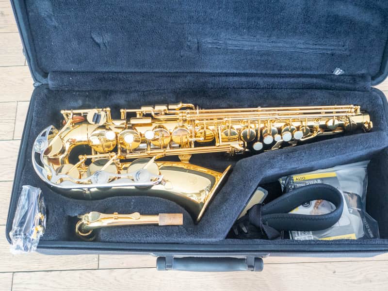 Yamaha YAS-200DR Intermediate Alto Saxophone *High-F Key *Gold