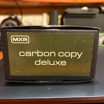 MXR M292 Carbon Copy Deluxe Analog Delay 2017 - Present - Green image 2