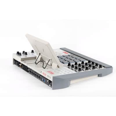 Akai Professional MPC X SE Standalone Sampler & Sequencer Regular image 4