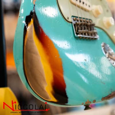 Fender Custom Shop Limited Edition '62 Strat - Heavy Relic - Faded Aged Sea Foam Green Over 3-Color Sunburst image 13