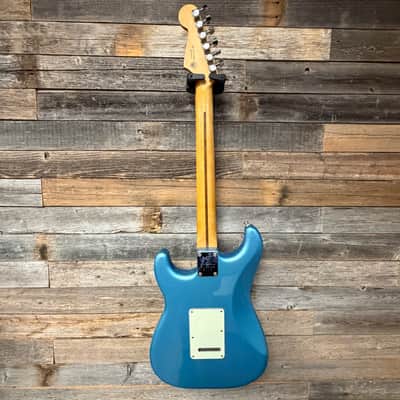 Fender Stratocaster Player Plus Pau Ferro Fingerboard Opal Spark 2020 image 5
