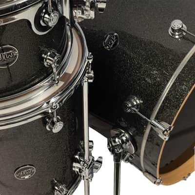 Immagine Used DW Performance 4-Piece with 20" Kick Pewter Sparkle - 2