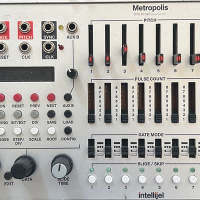 Intellijel Metropolis Complex Pitch / Gate Sequencer Eurorack