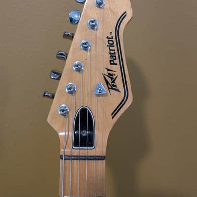 Vintage 80's USA made Peavey Patriot w/ Super Ferrite Pickups & Original Case – Metallic Green - MIA image 3