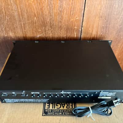 YAMAHA TX802 FM TONE GENERATOR SYNTHESIZER 2U RACK w/ box New internal battery image 11