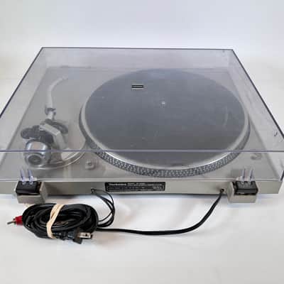 Technics Model SL-D202 Vintage Direct Drive Turntable image 9