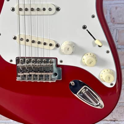 Fender Mexican Standard Stratocaster 1994 - Candy Apple Red image 3