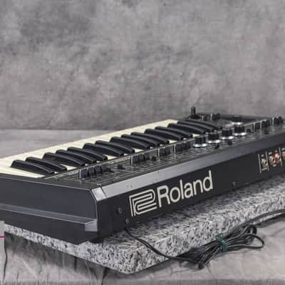 Roland SH-2 Analog Synthesizer w/Hard case in Very Good condition image 9