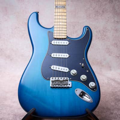 FENDER MIJ Hellecasters Limited Edition '97 Jerry Donahue Stratocaster "Sapphire Blue Transparent + Maple" (1997) image 3
