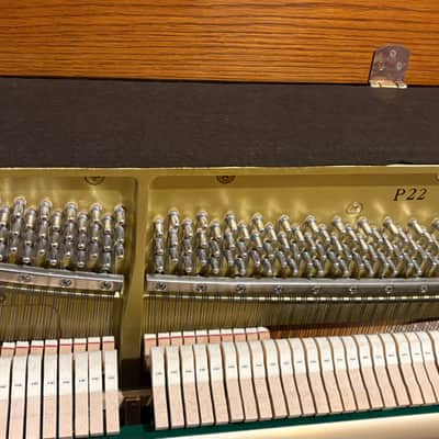 Yamaha piano P22 uplight image 6