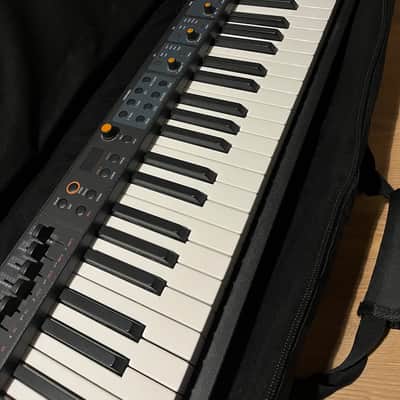 Studiologic Numa Compact 2x 88-Key Semi-Weighted Piano 2018 - Black image 2