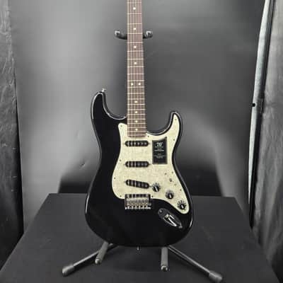 Fender 70th Anniversary Player Stratocaster®, Rosewood Fingerboard, Nebula Noir image 2