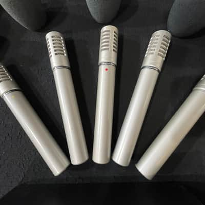 Realistic 33-1080 90’s - Silver image 1