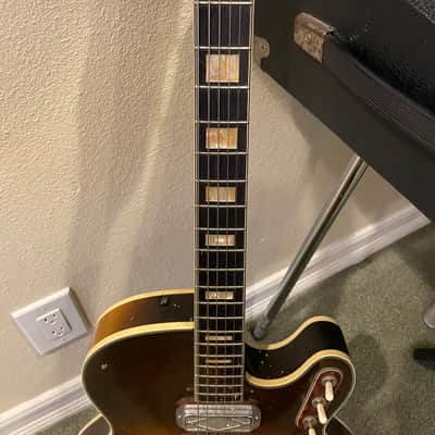 1963 Silvertone 1429 image 3