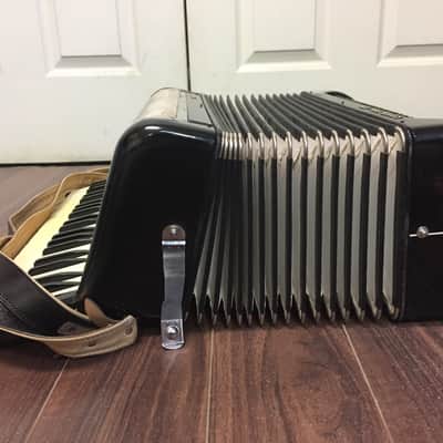 Vintage Hohner Contessa II M Accordion image 11