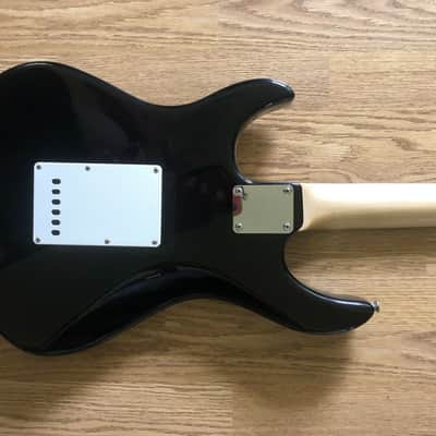 Yamaha EG112 Electric Guitar - Signed by many Creation 2015 Artists! image 4