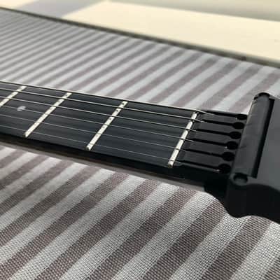 Steinberger Synapse ST-2FPA TranScale headless Baritone, gloss WHITE finish, OEM gig-bag with factory accessories image 8