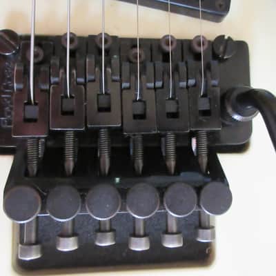 Kramer Baretta II 1988 Flip Flop White image 8