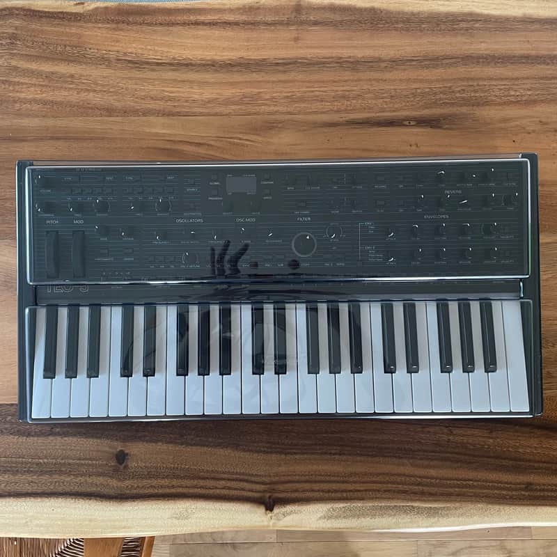 Oberheim TEO-5 44-Key 5-Voice Synthesizer 2024 - Present - Black image 1