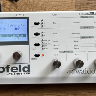 Waldorf Blofeld (white) + Dust Cover Bild 1