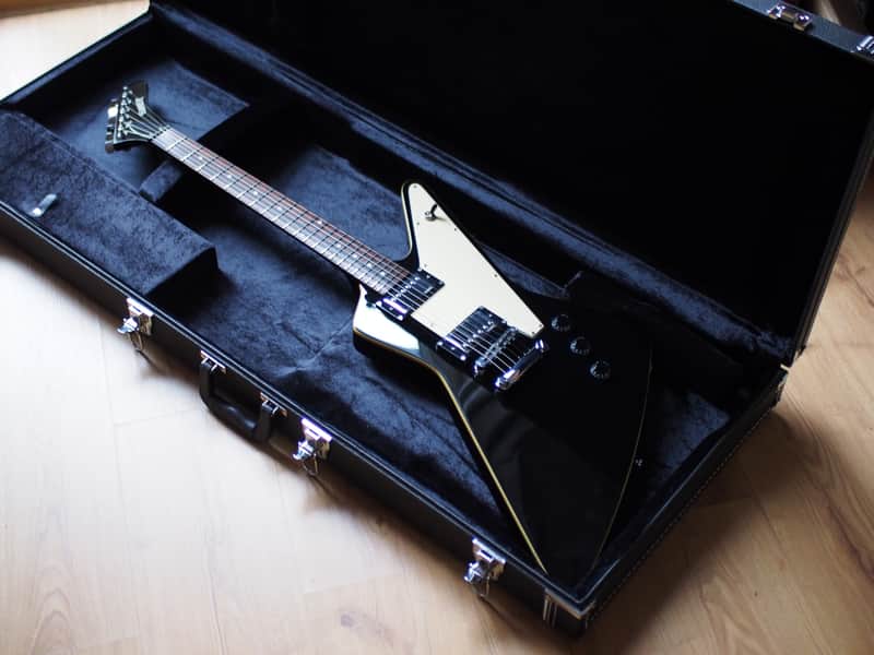 Hamer XT Series Explorer 2011 w/ Hardshell Case image 1