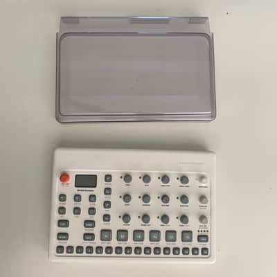 Elektron Model:Samples (White)  + PL-2s Dust Cover