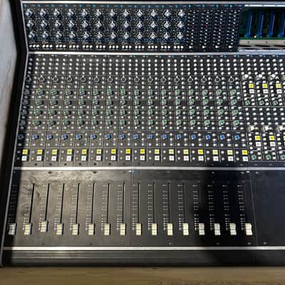 API 1608 32 Recording Console (16 CH Console & 16CH Sidecar) image 9