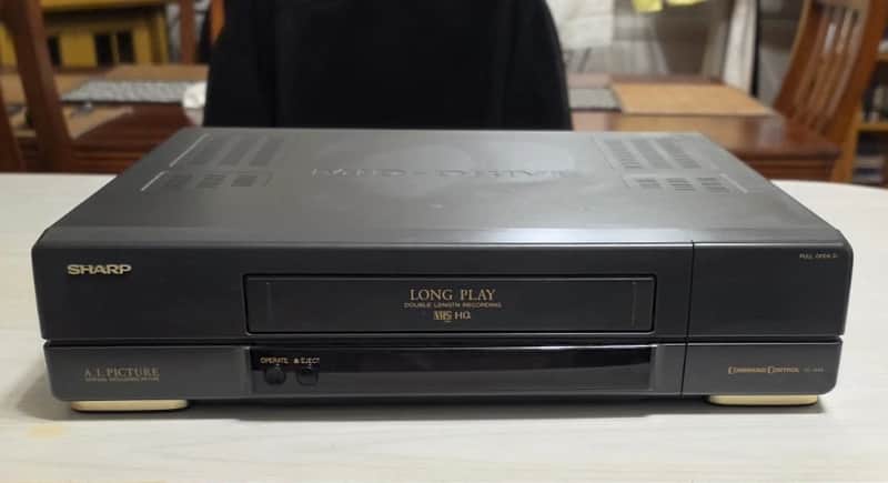 VINTAGE SHARP VCR/VS/MADE IN JAPAN