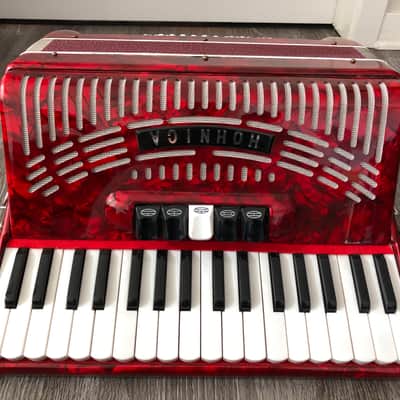 Hohner 1305-RED 72 Bass Entry Level 97-Key Piano Accordion image 1