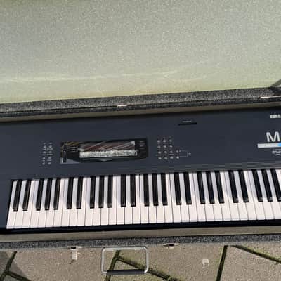 Korg M1