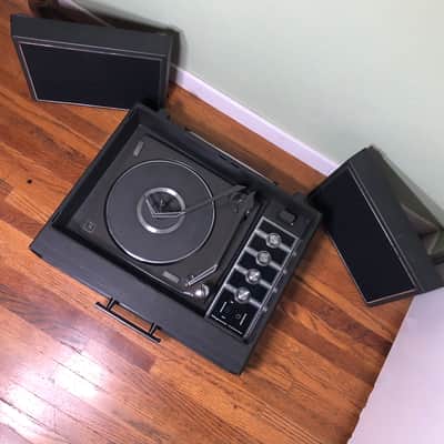 1970 Magnavox Port. Record Ch. Stereo - Fully Refurbished, Turntable image 7