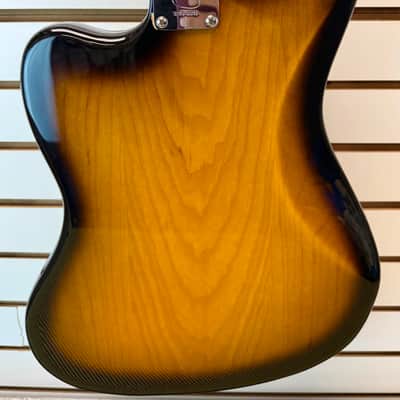 Fender 60th Anniversary ‘58 Reissue Jazzmaster, Burst with Case - Pre Owned image 7