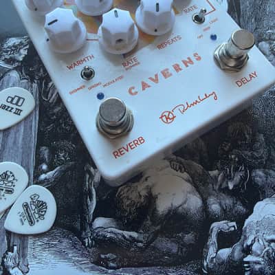 Keeley Caverns Reverb / Delay V2 - Present image 5