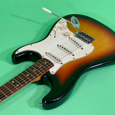 Fender Stratocaster 1967 Super Rare! - 3-color Sunburst image 6
