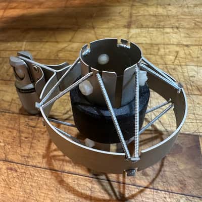 Neumann EA 21 SHOCK MOUNT VINTAGE ORIGINAL - Fits KM84, 86, ETC - Excellent! image 1