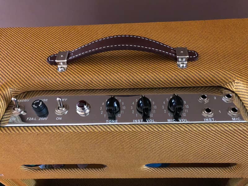 Fender '57 Deluxe Amp Reissue 12-Watt 1x12" Guitar Combo 2007 - 2011 image 4
